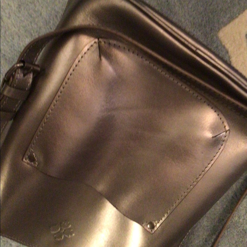 Patricia Nash silver shoulder/crossbody - Picture 7 of 7